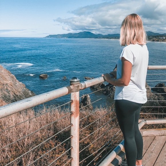 Meet your Posher, Rachel - Picture 1 of 1